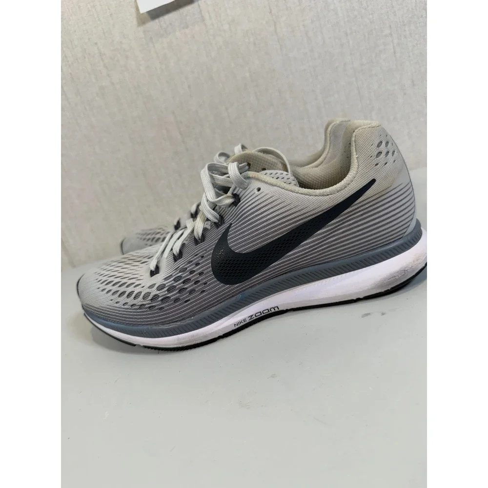 Nike Air Zoom Pegasus‎ 34 Women's Size 8 Running Shoes Gray